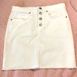 Ann Taylor loft  white button front jean skirt size 6.  Like new.